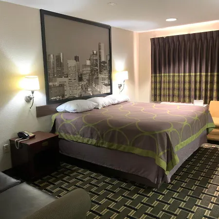 Super 8 By Wyndham Baytown I-10 Hotel